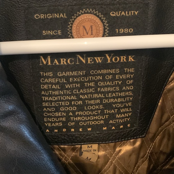 Stunning Andrew Marc Pure Leather shell Jacket w/ Golden inner lining absolute🔥 - Picture 3 of 9